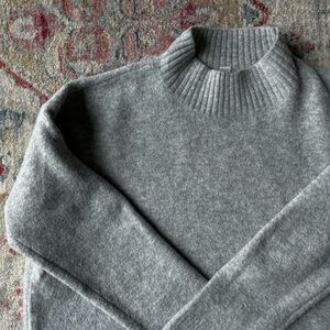 Uniqlo grey sweater size S